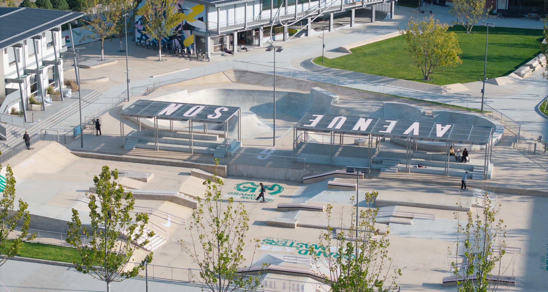 AVENUE & SON Skatepark / Various Associates