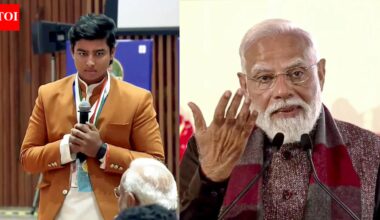 14-year-old Vaibhav Suryavanshi meets PM Narendra Modi; pic goes viral | Cricket News