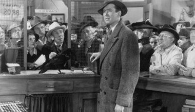 Fans Slam Amazon Prime for Cutting Key Scenes from a Christmas Classic (But There's a Reason)