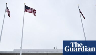 Kennedy Center president demands $1m from musician who canceled Christmas Eve show | Donald Trump