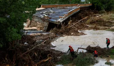Spain floods kill three as rivers overflow