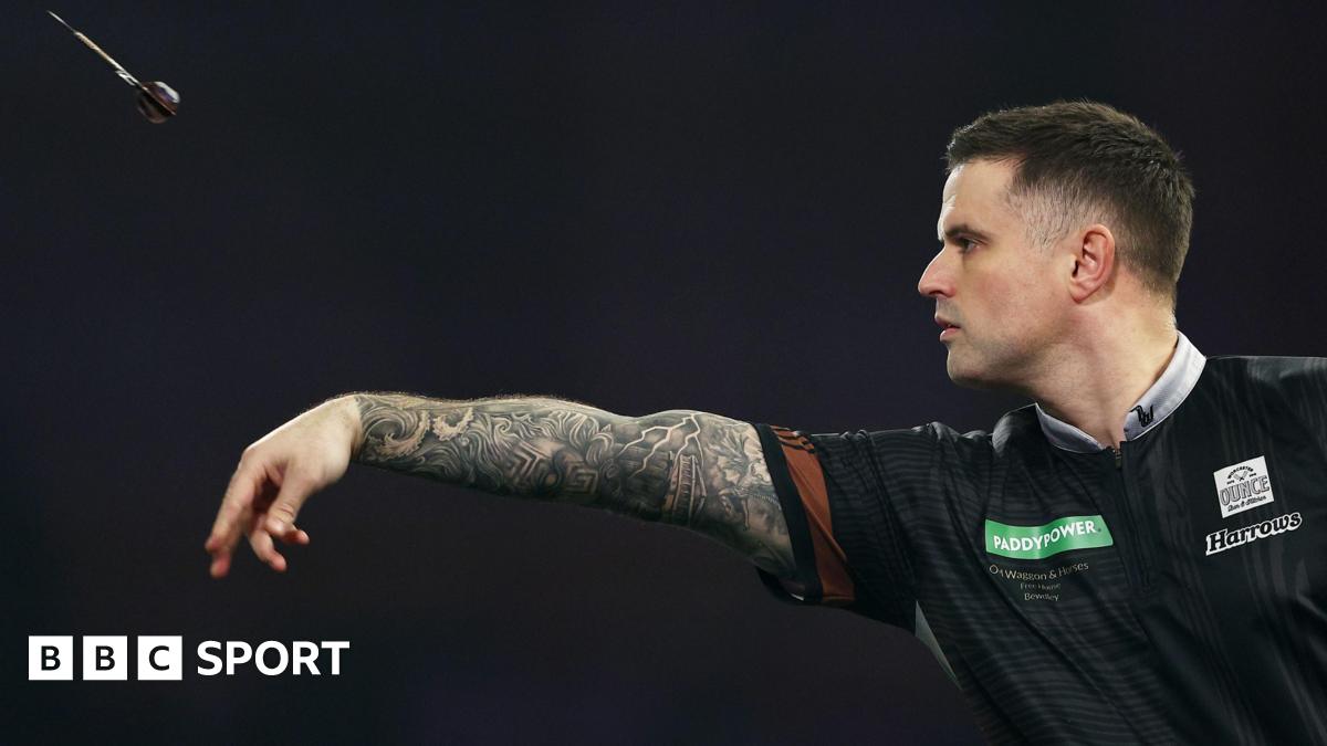 PDC World Darts Championship 2026 LIVE: Luke Littler, Stephen Bunting, Jonny Clayton playing - scores, results & updates from third round