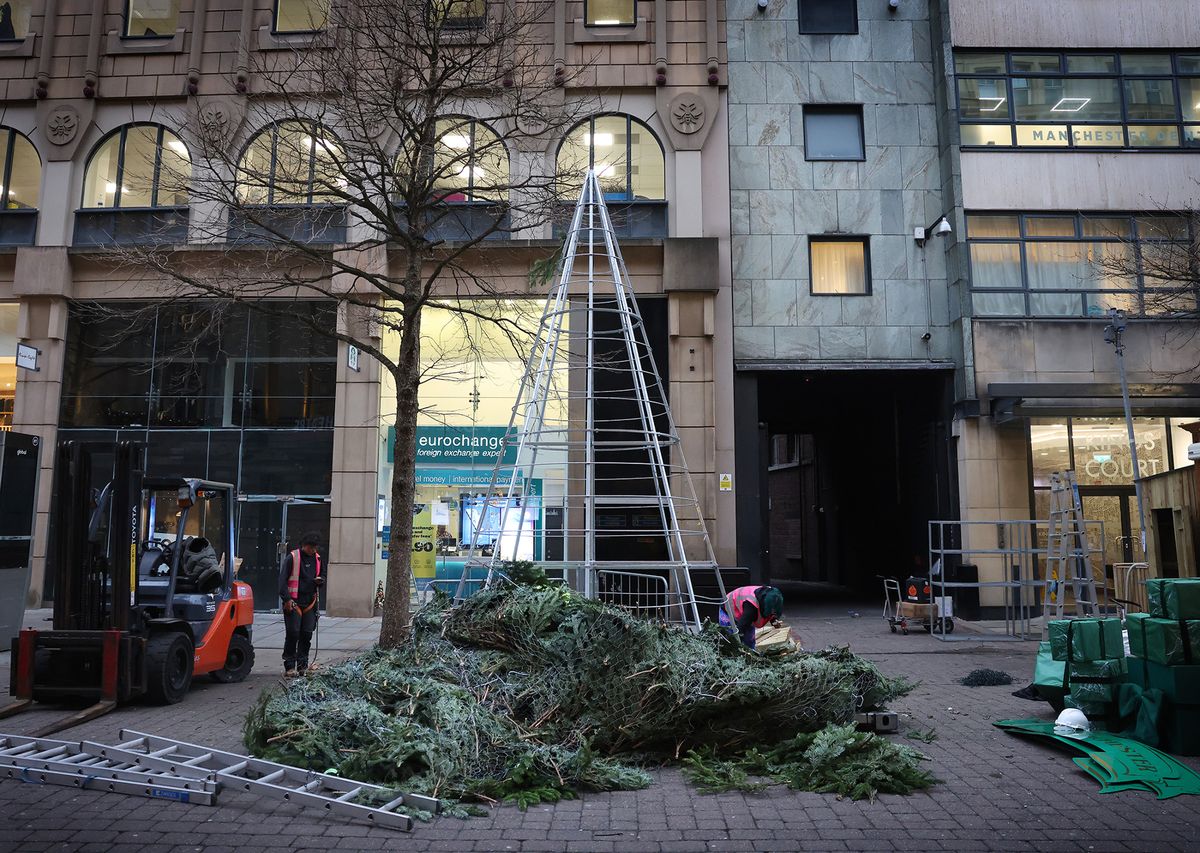 Christmas Markets being taken down in Manchester City Centre, December 2025