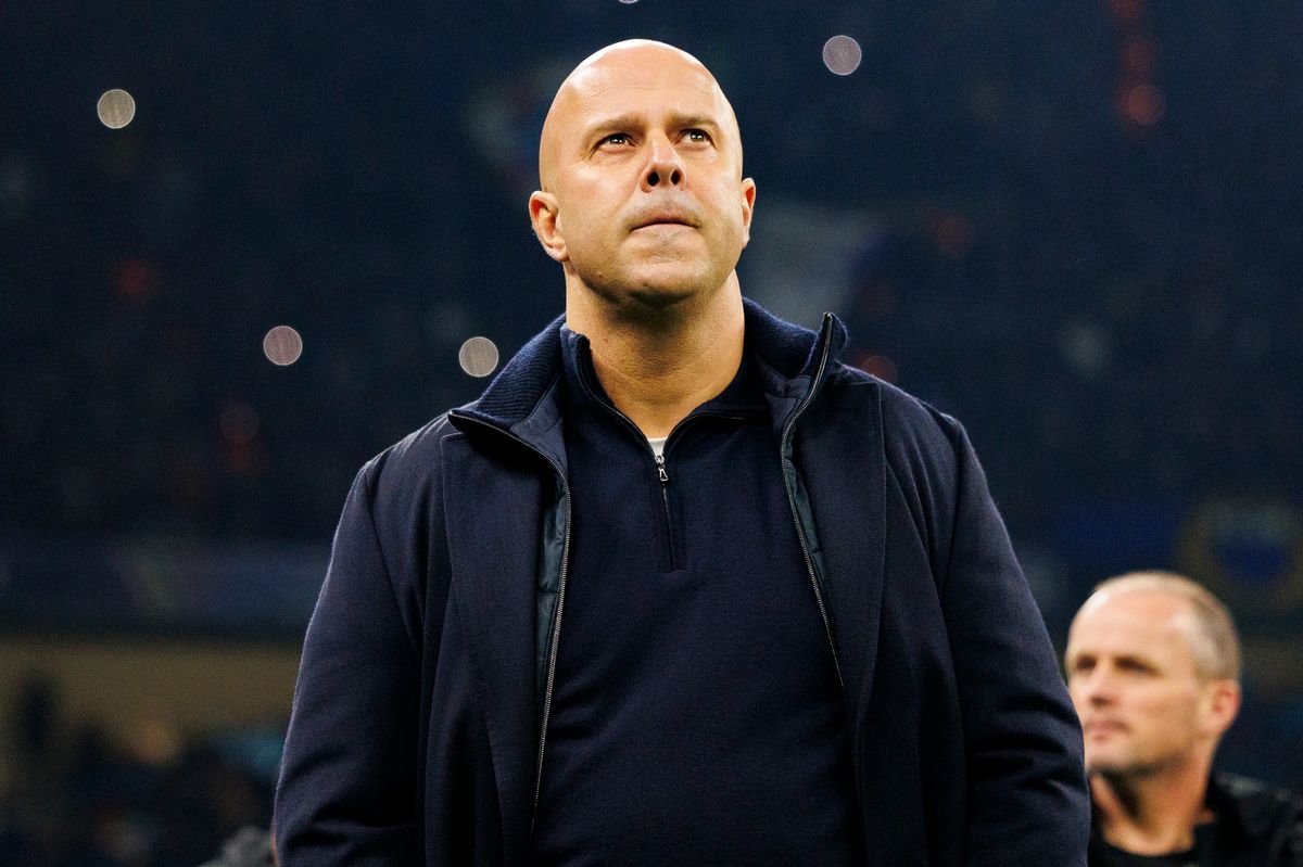 Liverpool FC Head Coach Arne Slot getting into the field prior to the UEFA Champions League 2025/26 League Phase MD6 match between FC Internazionale Milano and Liverpool FC at Stadio San Siro on December 9, 2025 in Milan, Italy