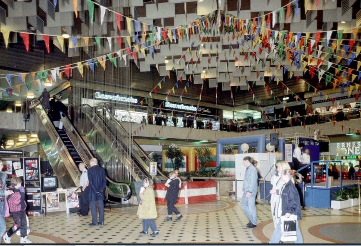 The Arndale Centre after opening in 1979.
