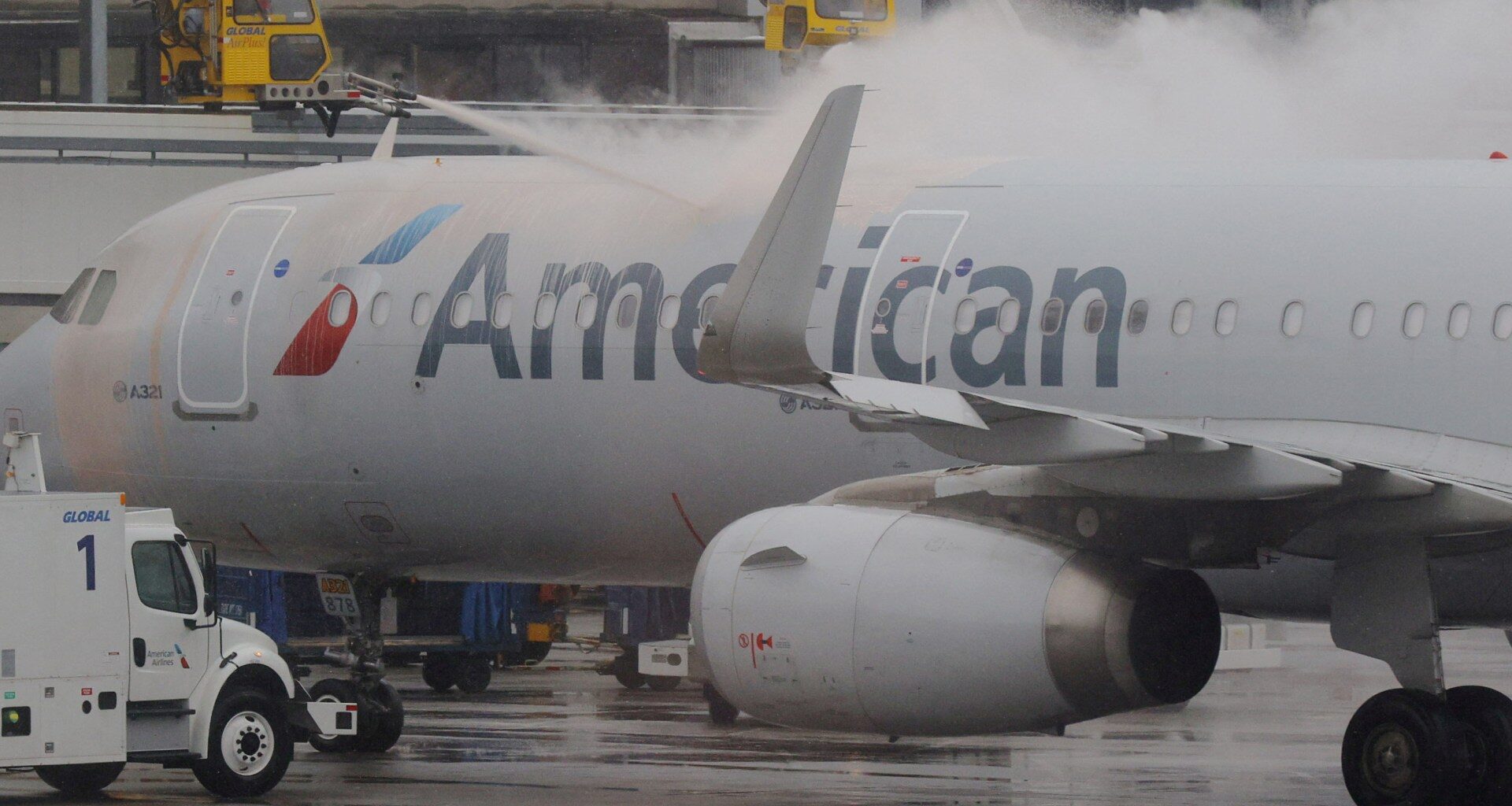 Over 1,500 flights cancelled as winter storm Devin hits US holiday travel | Travel News