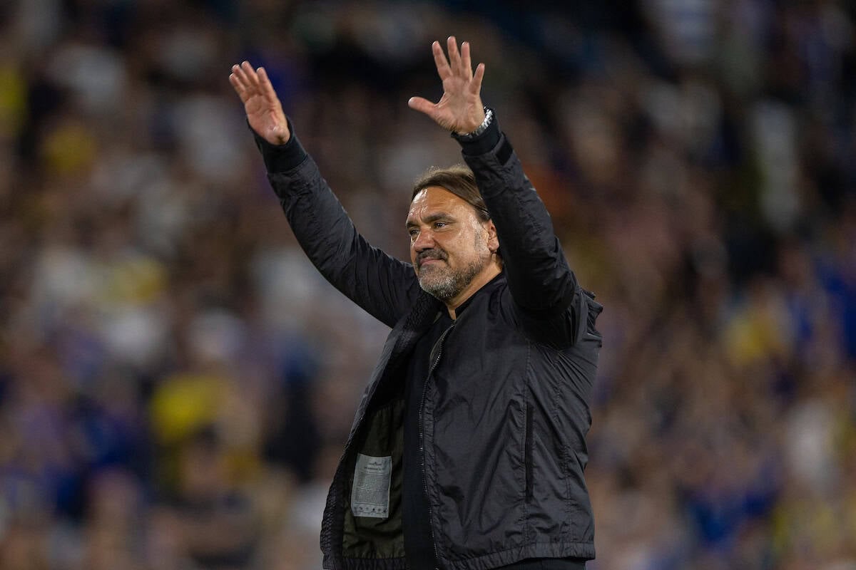 LEEDS, ENGLAND - Monday, August 18, 2025: Leeds United's manager Daniel Farke celebrates after the FA Premier League match between Leeds United FC and Everton FC at Elland Road. Leeds won 1-0. (Photo by David Rawcliffe/Propaganda)