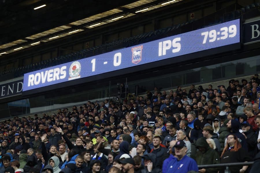 Blackburn Rovers vs Ipswich Town - The game is suspended due to bad weather