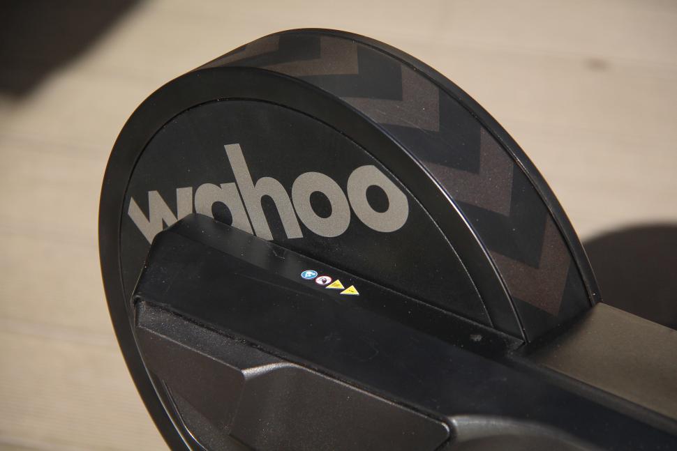 2025 Wahoo KICKR Bike Pro - flywheel.jpg