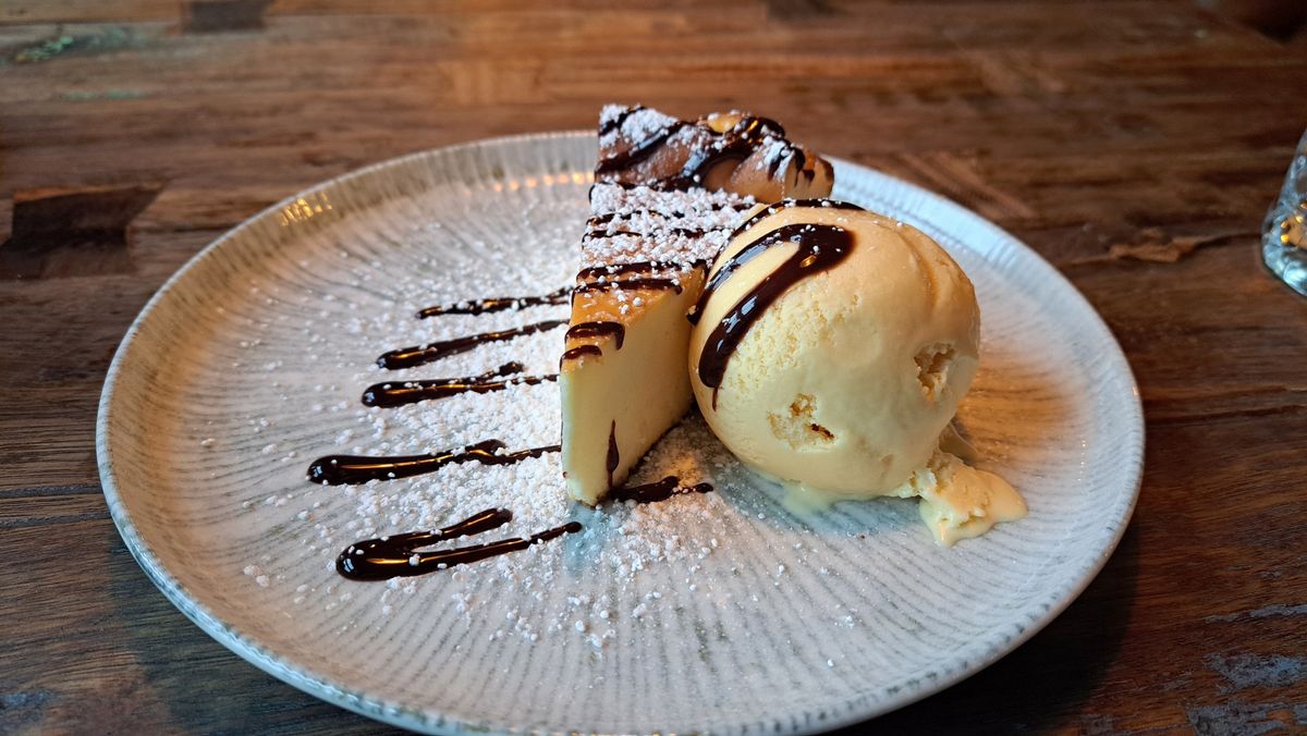 Tan Hill Inn Cheesecake with ice cream