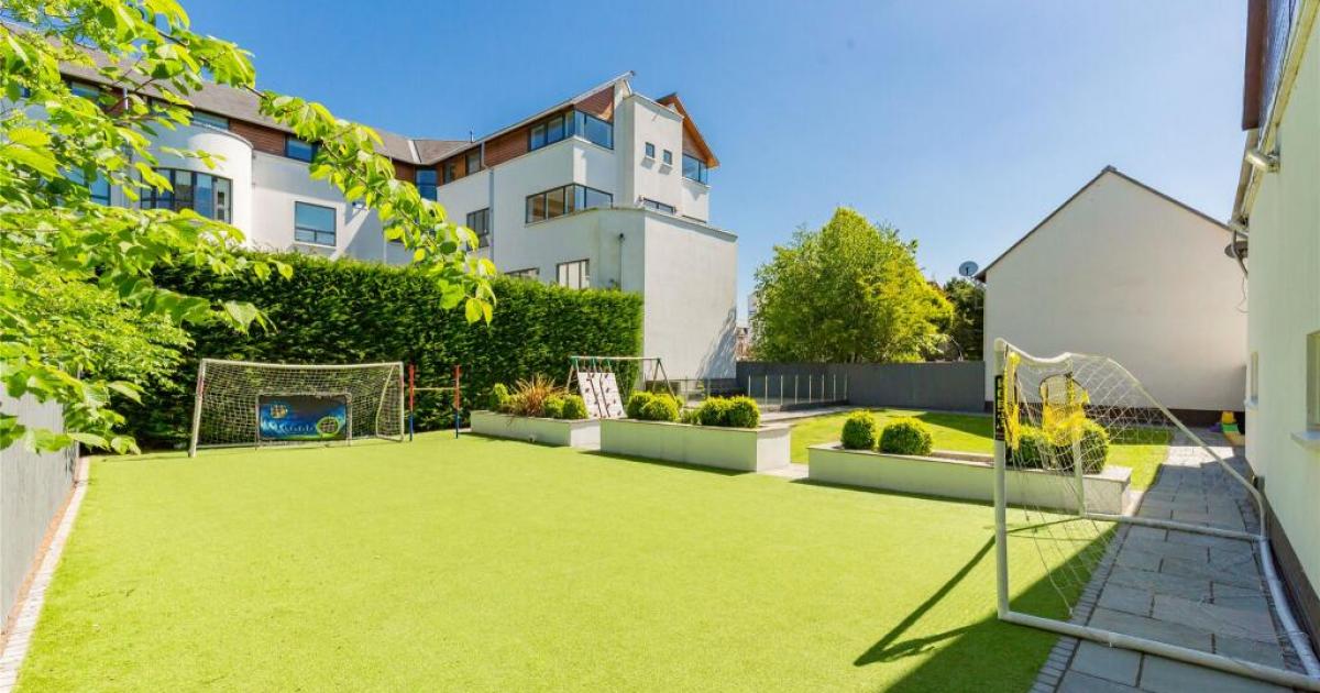 Ayr boss Scott Brown puts £1.4m Edinburgh mansion on market