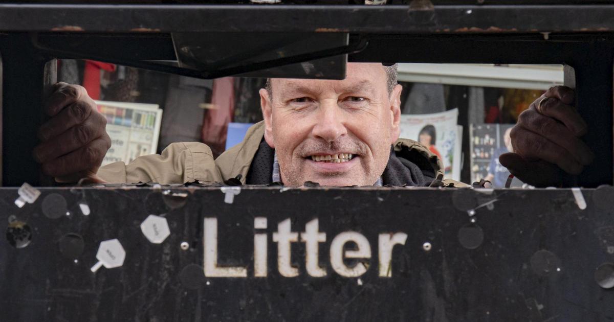 Cheshire ‘binfluencer’ dad creates Britain's most rubbish calendar