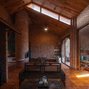 © Trieu Chien Nang House / Trung tran Studio - Interior Photography, Wood, Brick, Lighting, Beam, Chair