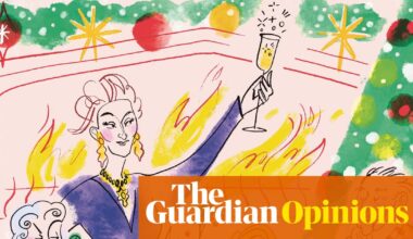 Christmas dinner in a restaurant or kitchen carnage at home? | Food