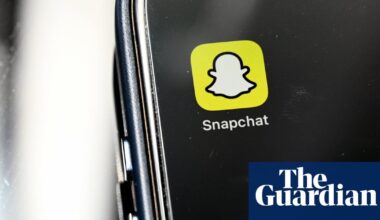 Russia blocks Snapchat and restricts Apple’s FaceTime, state officials say | Snapchat