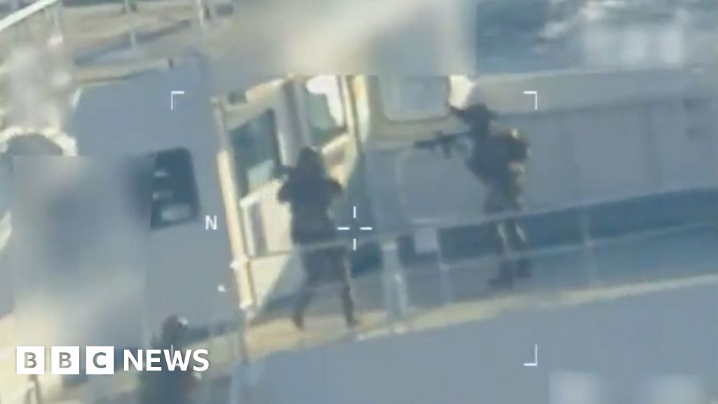 Military personnel are posting their guns.