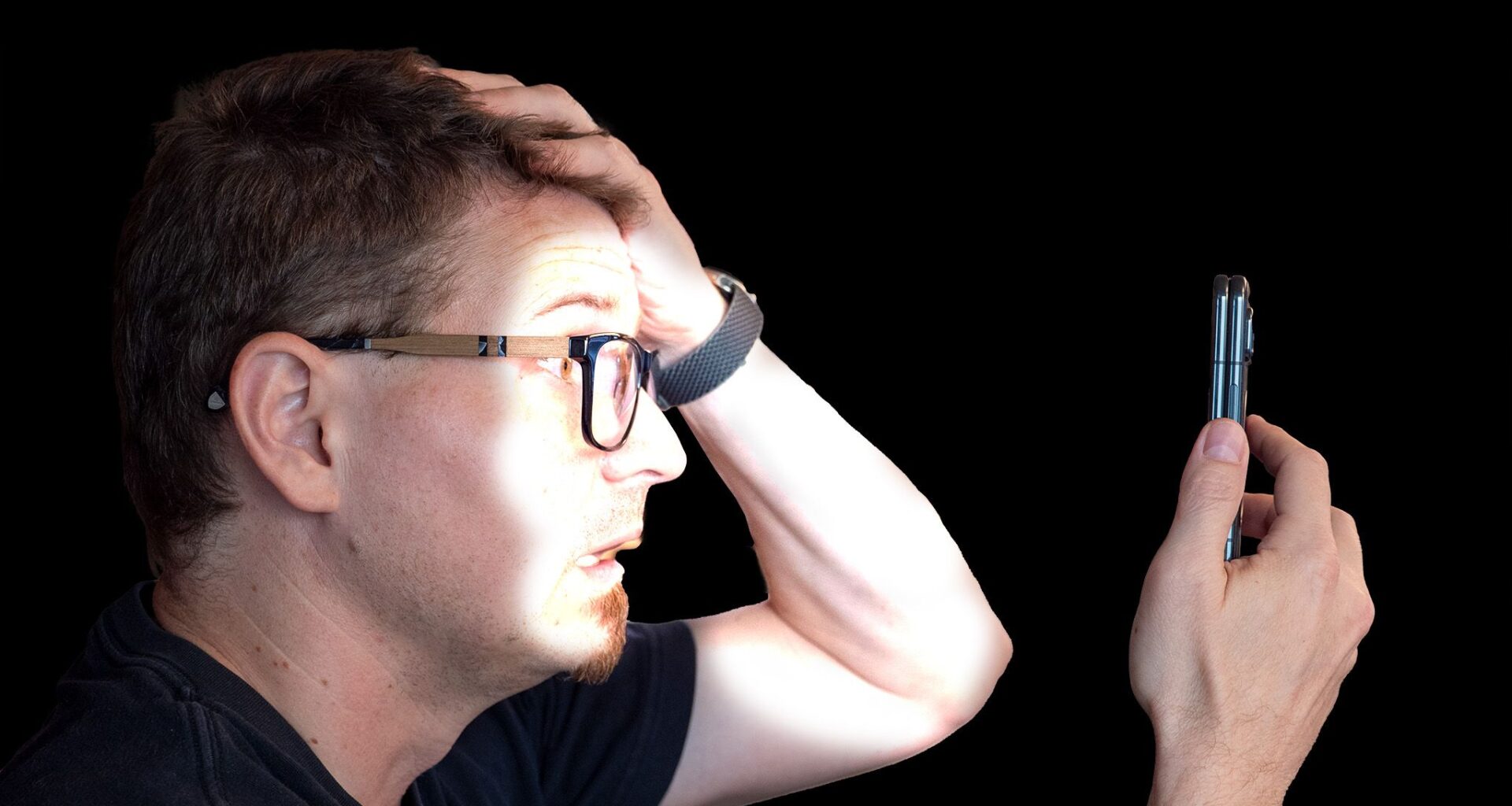 How to enable Expanded dark mode on a Google Pixel phone