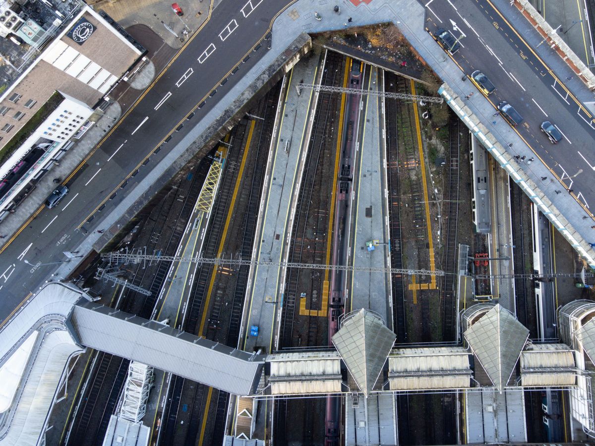 Supporting image for story: Rail travellers left facing disruption after 'operational issue' causes lines in Birmingham to close
