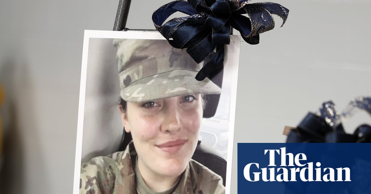 Trump invites families of national guard members who were shot to White House | Donald Trump