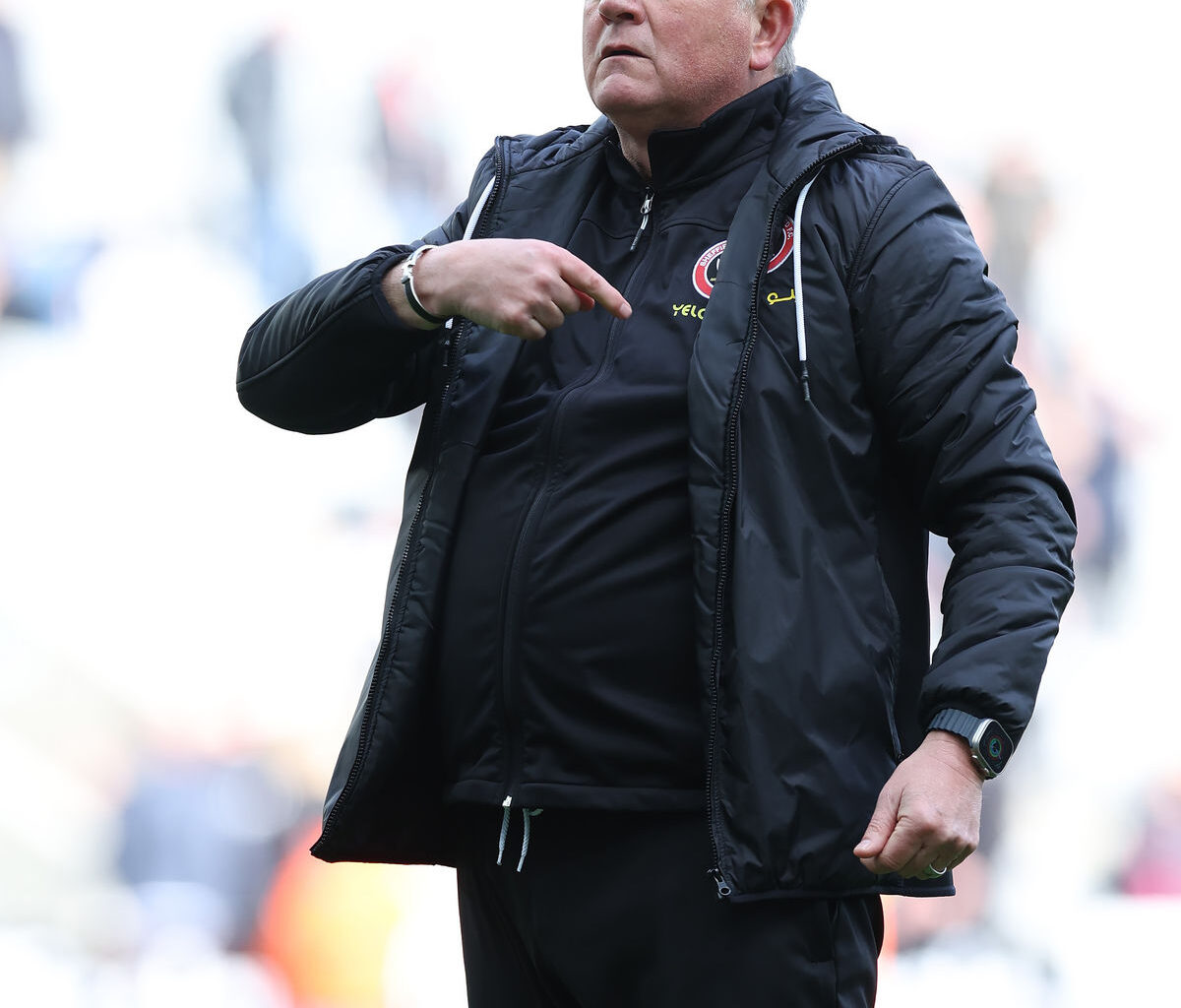 Supporting image for story: Sheffield United face midfield concerns ahead of trip to West Brom