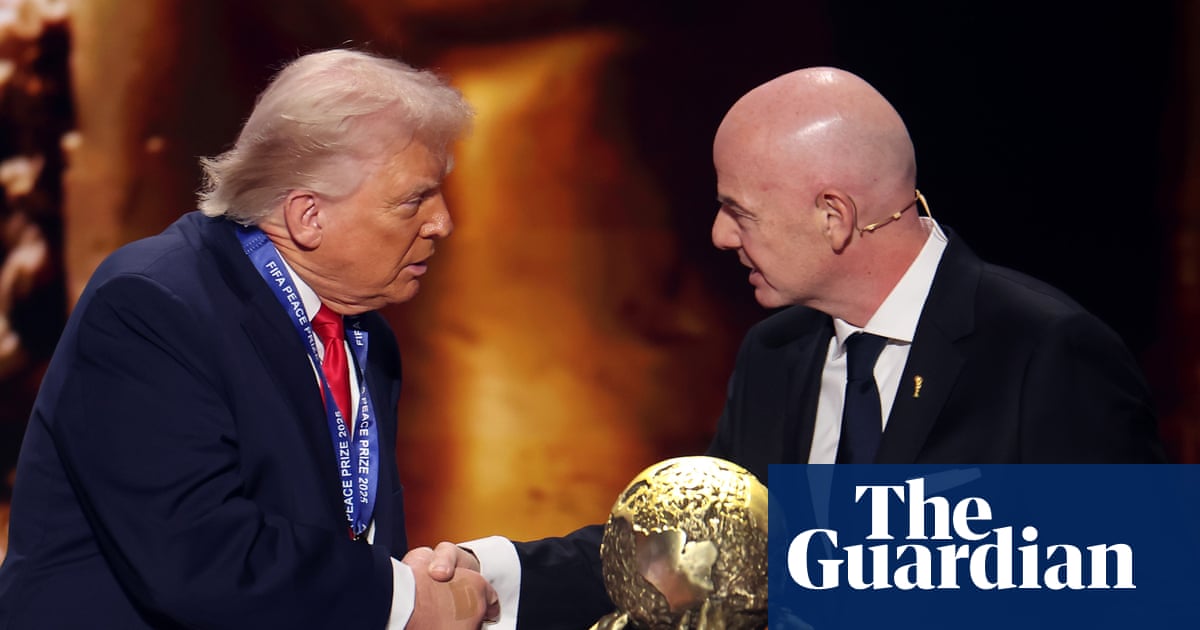 Trump awarded inaugural Fifa peace prize at World Cup draw in Washington | World Cup 2026