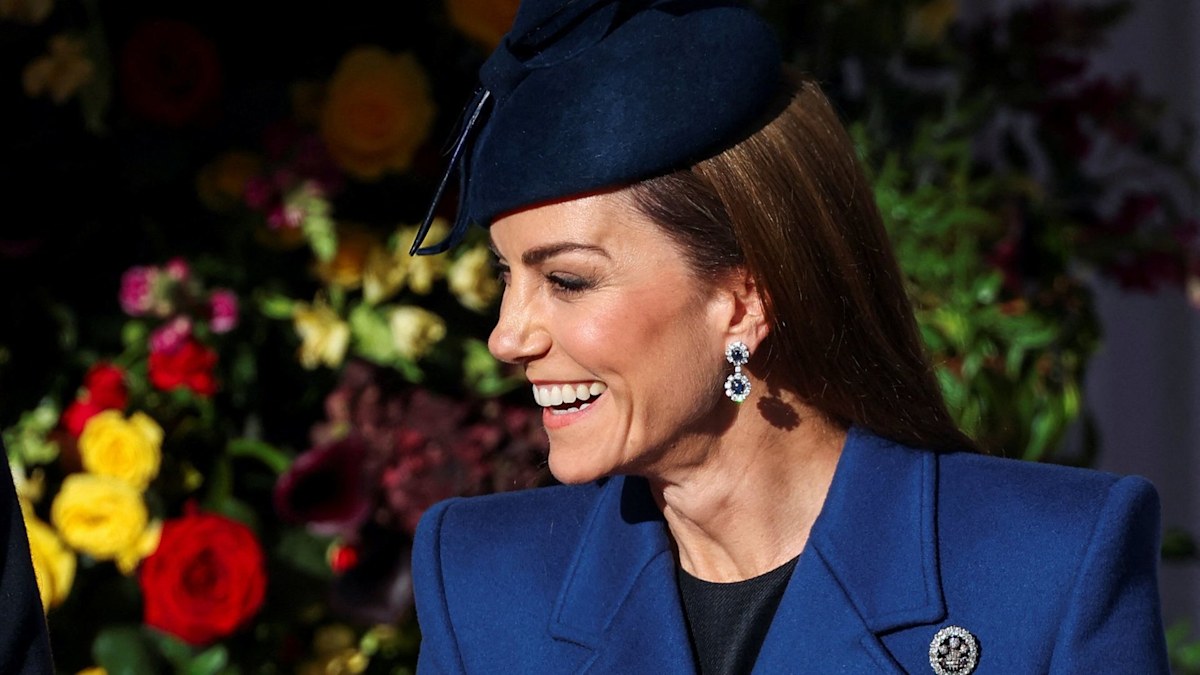 LIVE: Princess Kate's Christmas carol service, Queen Mary holiday event, more