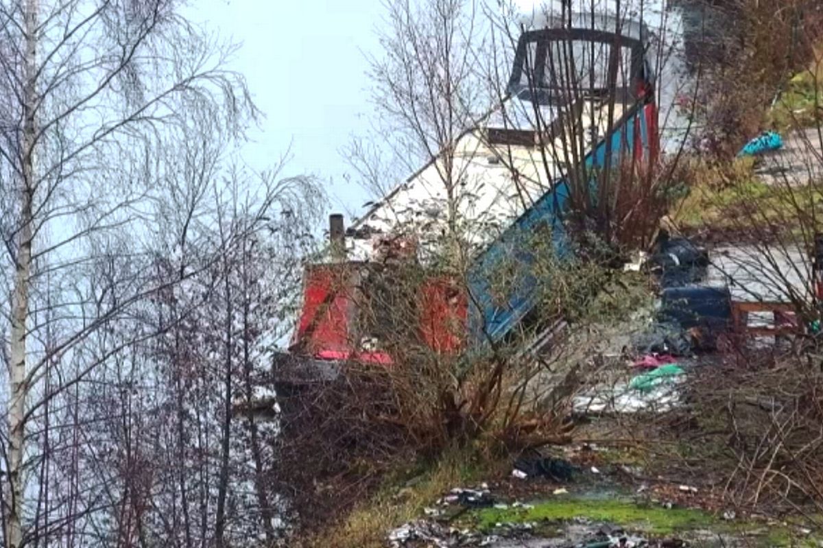 An aerial shot of the 'hobo boat'.