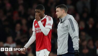 Arsenal defender Cristhian Mosquera comes off with an injury against Brentford