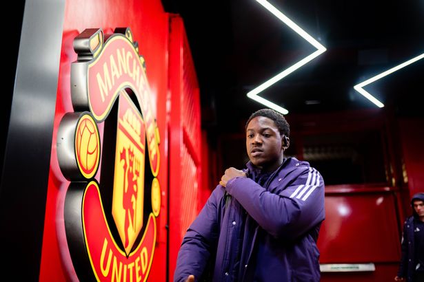 Kobbie Mainoo walks on