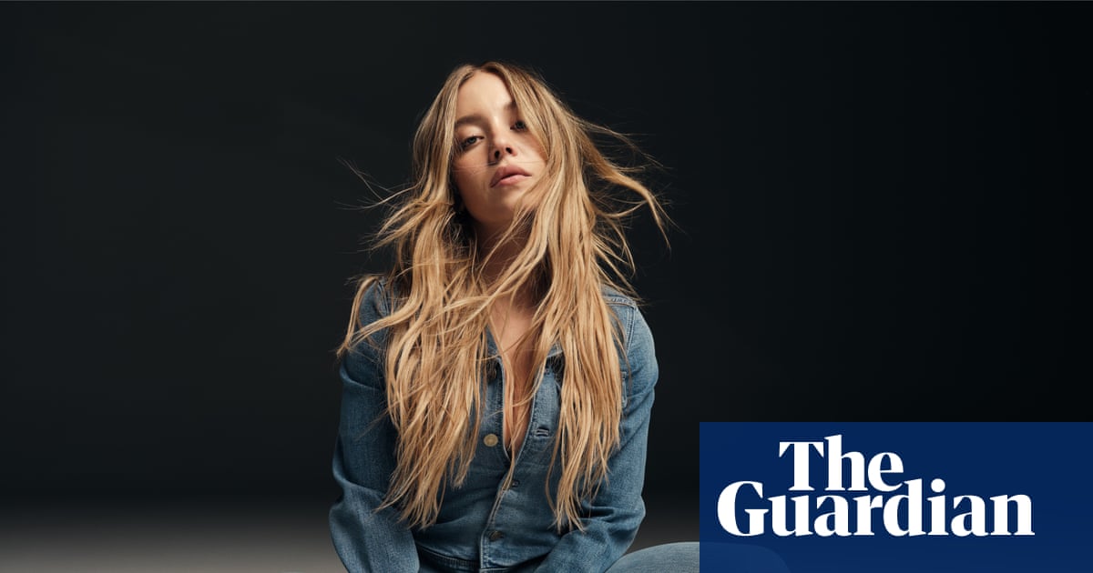 Baggy, carrot, flared or barrel – which were the jeans of 2025? | Jeans