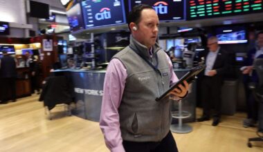 Bank of England warns US stock market crash could make UK poorer | Politics | News