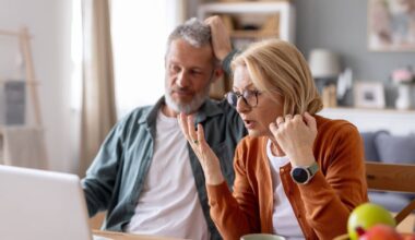 HMRC pension warning: Early withdrawals could hit you with 55% charge | Personal Finance | Finance