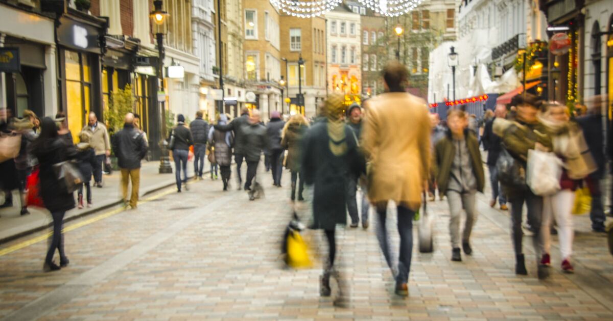 Huge high street name to close 69 shops - full list | UK | News
