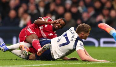 Alexander Isak sends emotional Liverpool message after surgery | Football | Sport