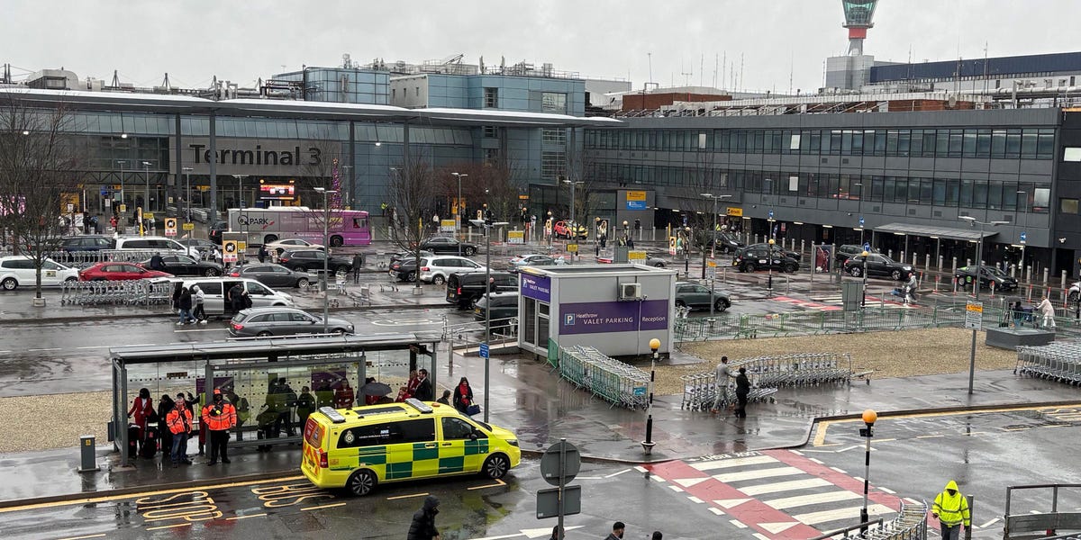 'Pepper Spray' Attack Injures 21 at London Heathrow Airport
