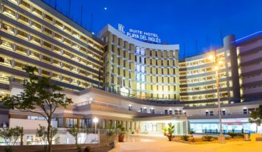 Maspalomas leads searches for premium holidays in Spain 2025