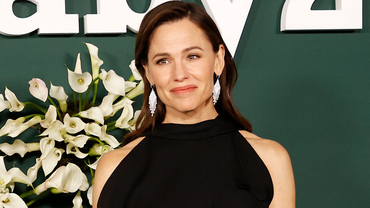 Jennifer Garner on wellness hacks, her secret to healthy cooking