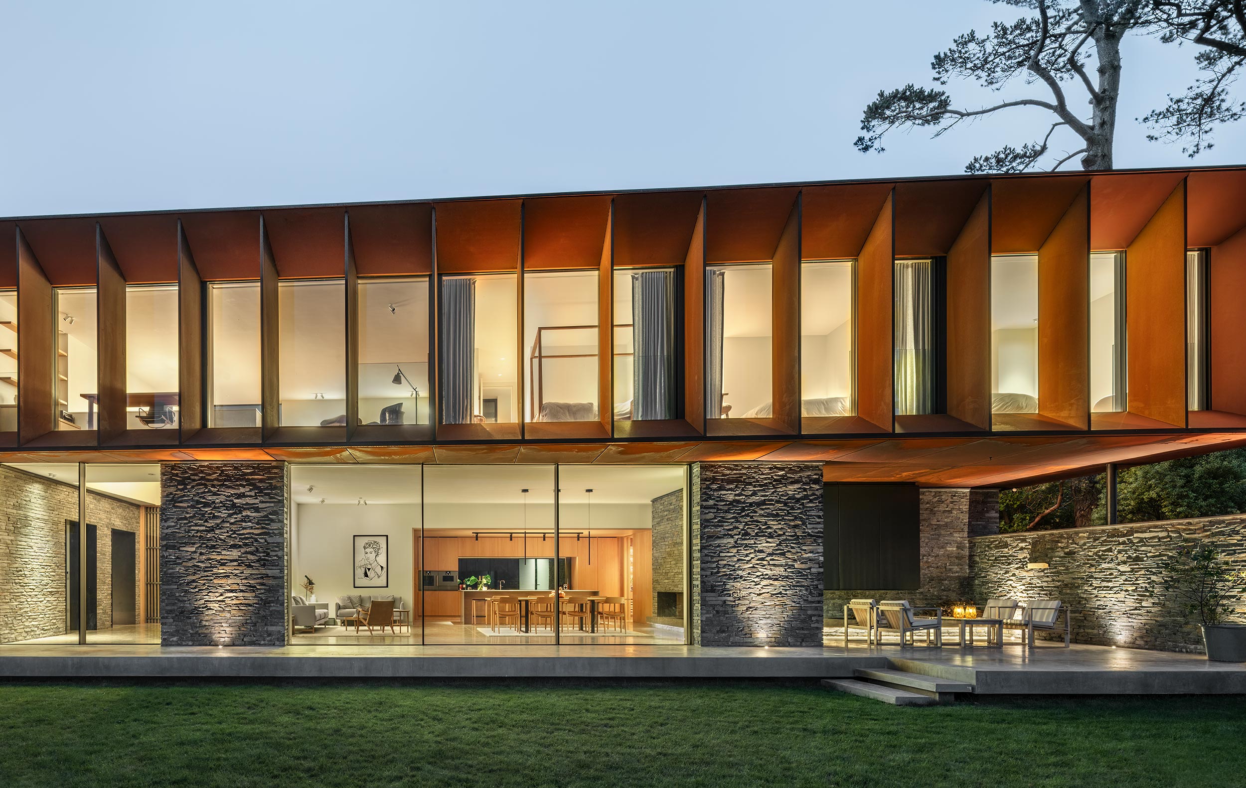 Porthmadog House, Wales, by Str&ouml;m Architects