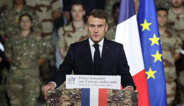 France to build new aircrafft carrier — Macron