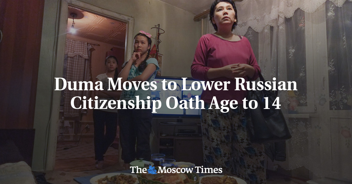 Duma Moves to Lower Russian Citizenship Oath to 14