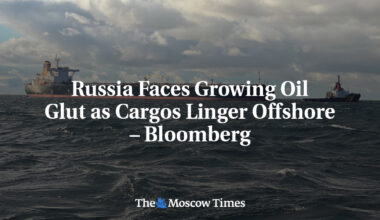 Russia Faces Growing Oil Glut as Cargos Linger Offshore – Bloomberg