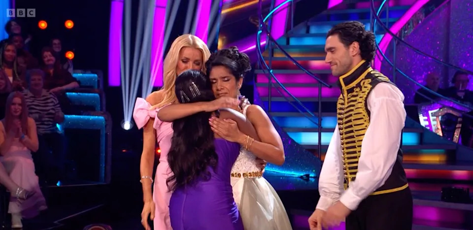 Motsi Mabuse offered Balvinder Sopal a hug. (BBC screengrab)