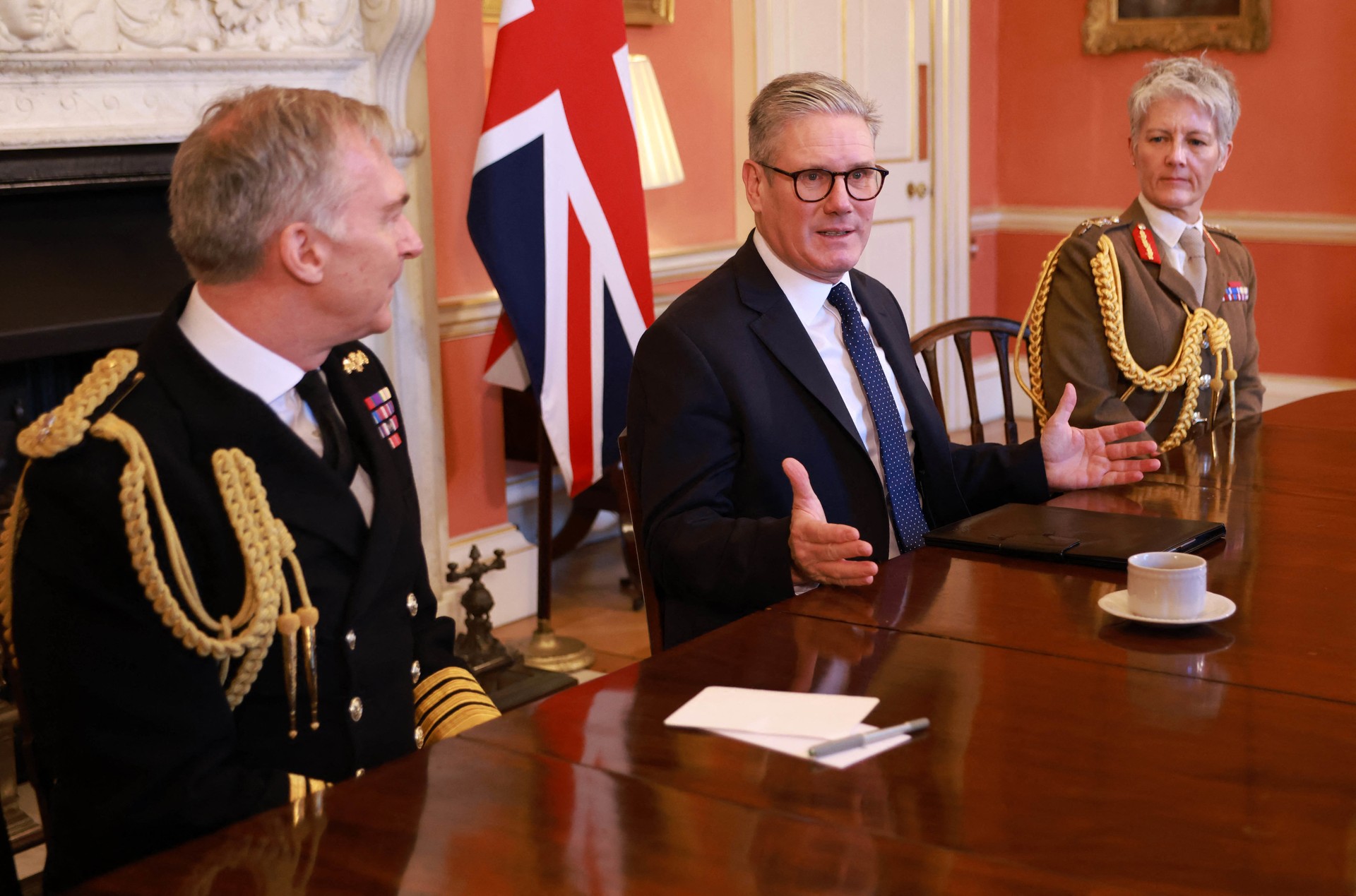 UK defense chief warns of rising nuclear risks and calls for stronger deterrence