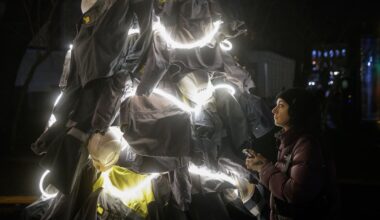 Russia launches air attack on Kyiv after latest peace talks end, Ukraine’s military says – The Irish Times