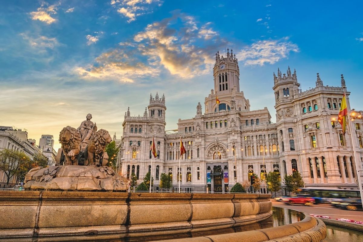 Spain slaps Airbnb with €64 million fine