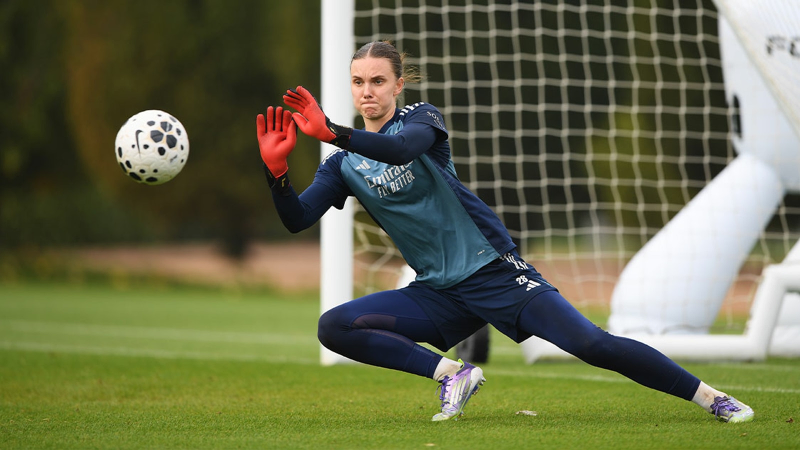 Team news: Three changes as Borbe starts | Team news | News