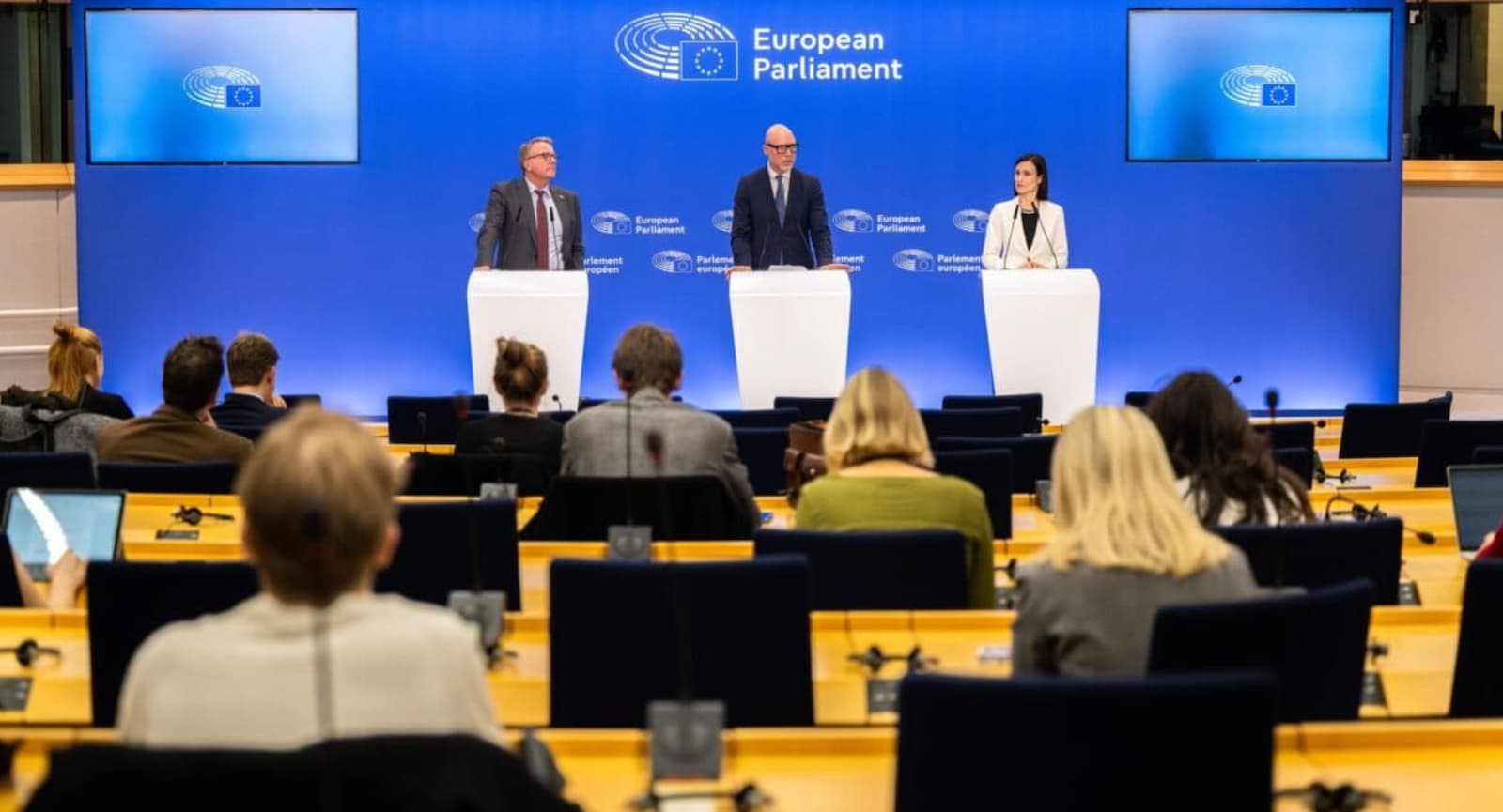 Press conference following the vote to delay the EUDR, again. Image courtesy of Laurie Dieffembacq/European Union.