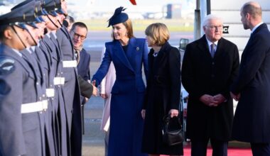 Federal President Frank-Walter Steinmeier and his wife Elke Büdenbender arrive at London Heathrow Airport and are greeted there by Prince William, Prince of Wales, and Princess Kate, Princess of Wales.