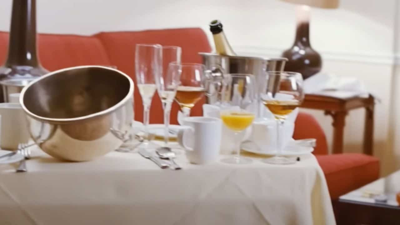 No Movie Has Aged As Badly As This Raunchy Blockbuster Comedy With A Trio Of Canceled Stars