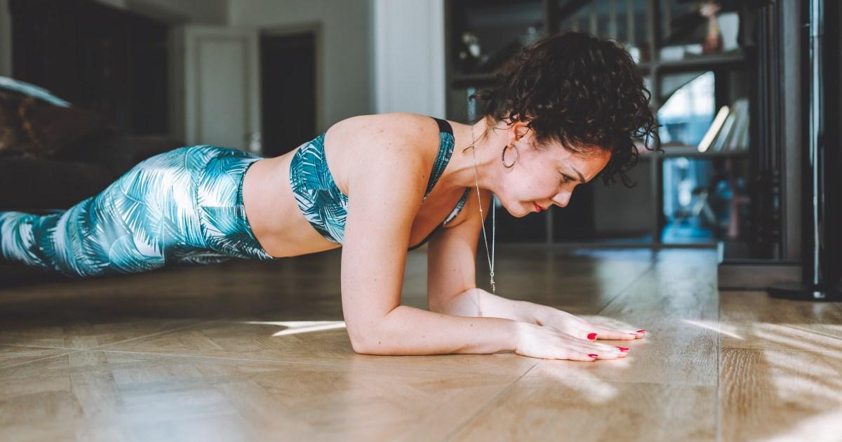 How long you should be able to hold a plank for, according to your age